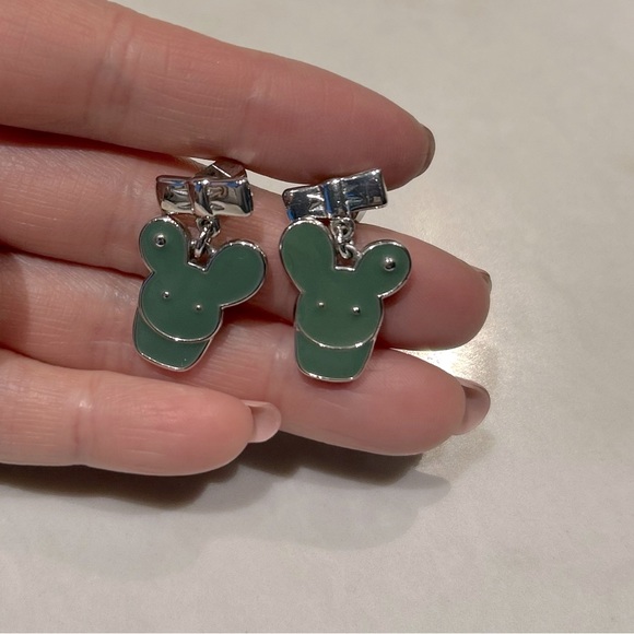 Marc Jacob Rat Bow Enamel Earrings - Picture 1 of 3